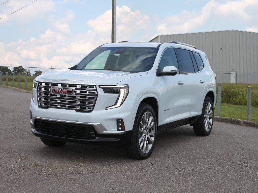 New 2026 GMC Acadia Denali w/ Super Cruise Package image 3