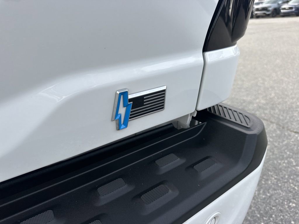 Used 2022 Ford F150 Lightning Lariat w/ Equipment Group 511A High image 32