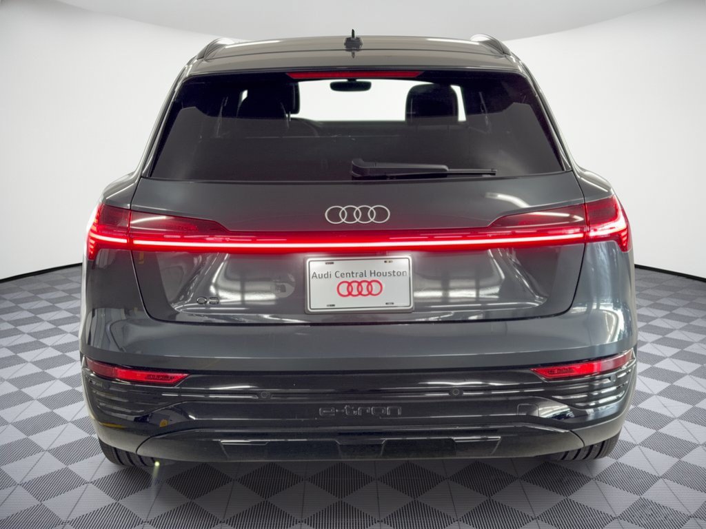 Certified 2024 Audi Q8 e-tron Premium Plus AWD/4WD image 11
