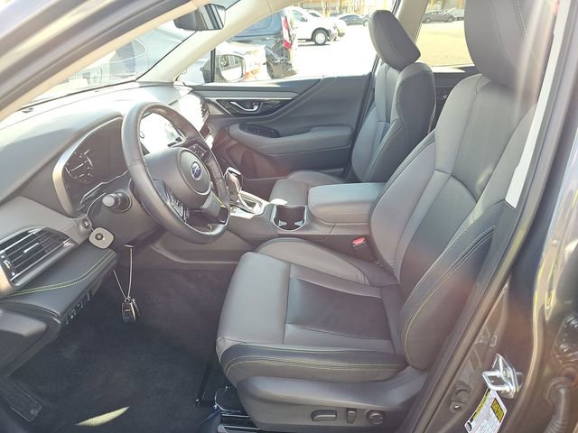 Used 2025 Subaru Outback Onyx Edition AWD/4WD image 7