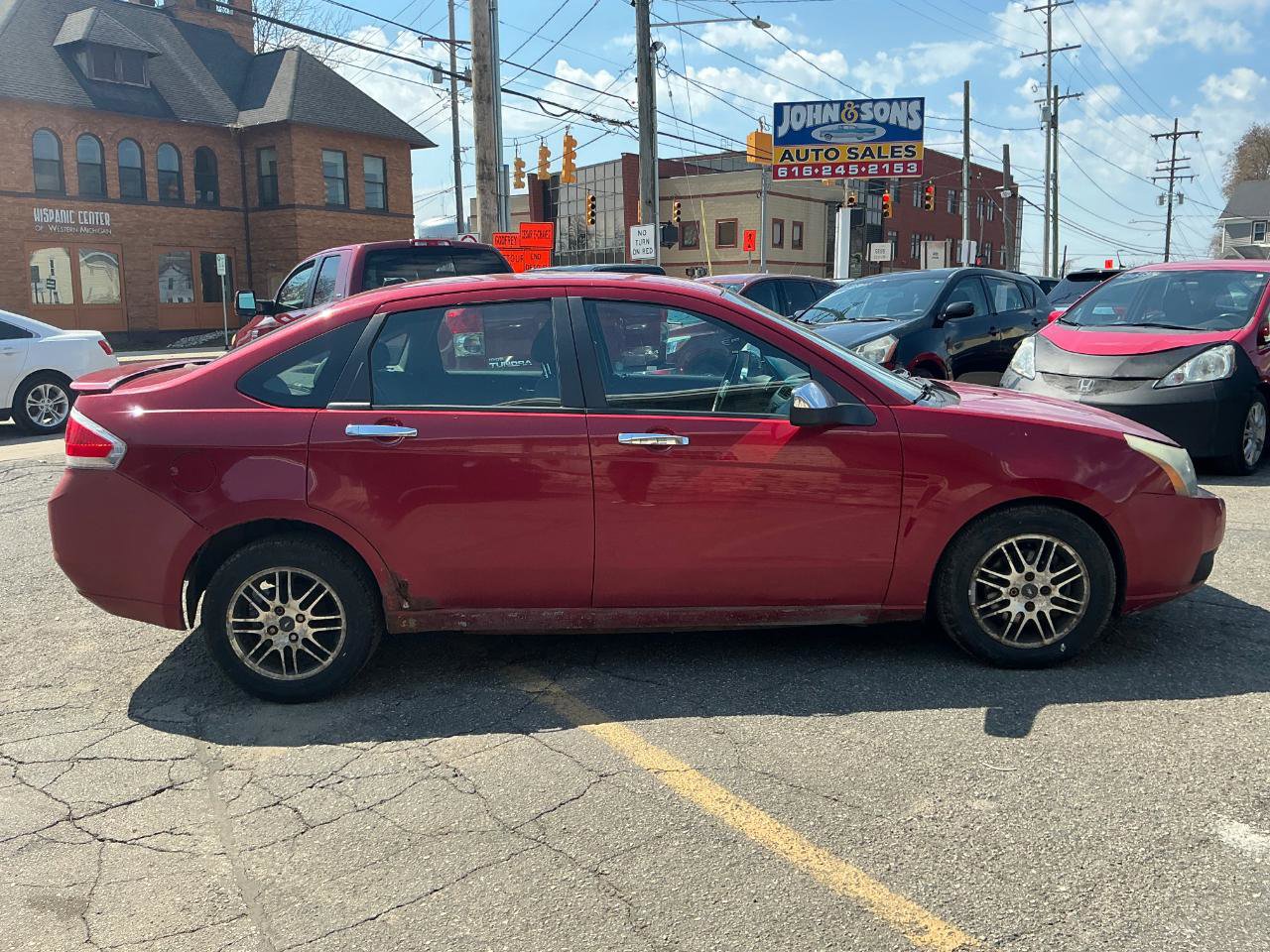 Used 2010 Ford Focus SE image 2