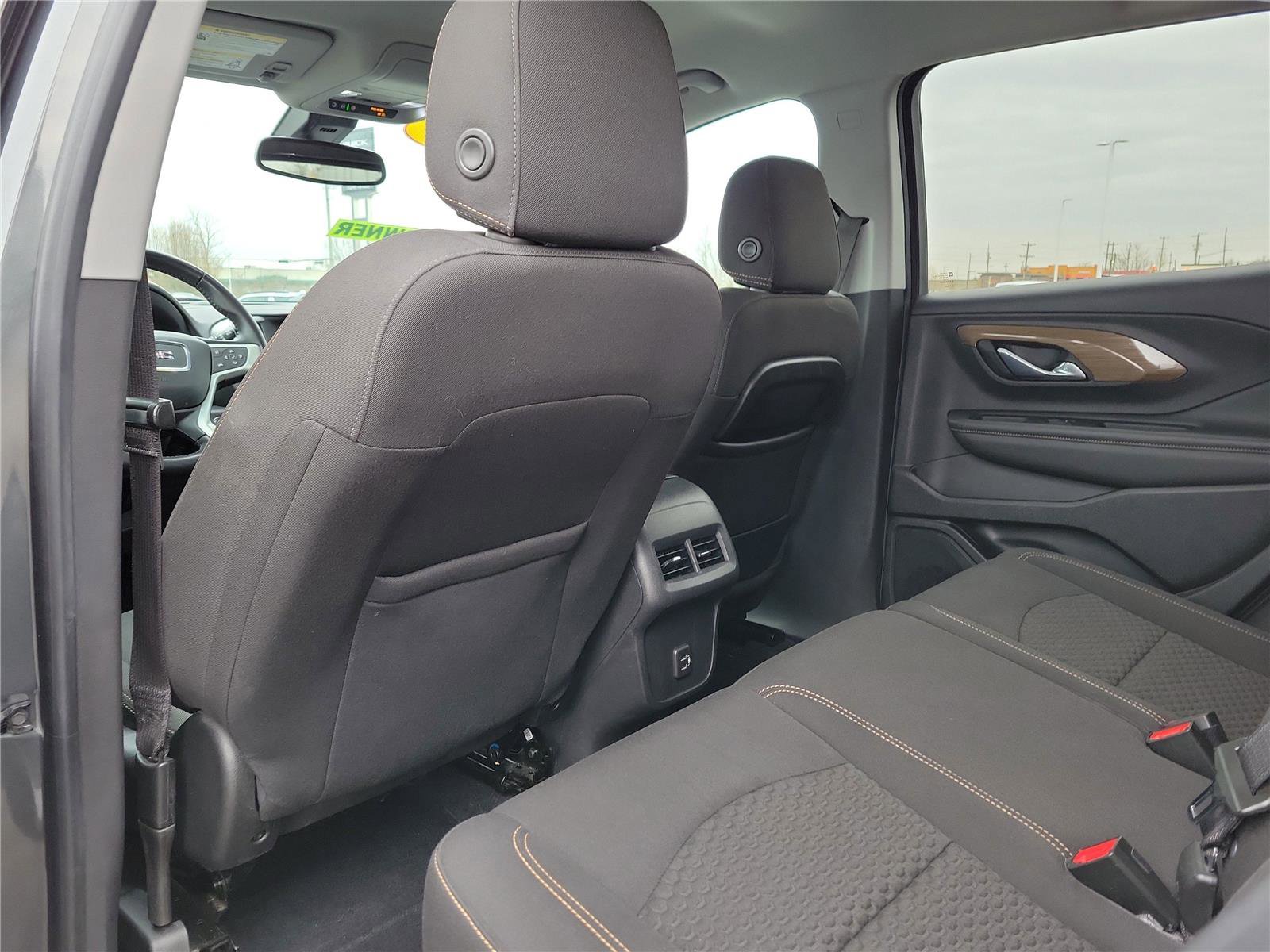 Used 2021 GMC Terrain SLE w/ Driver Convenience Package image 14