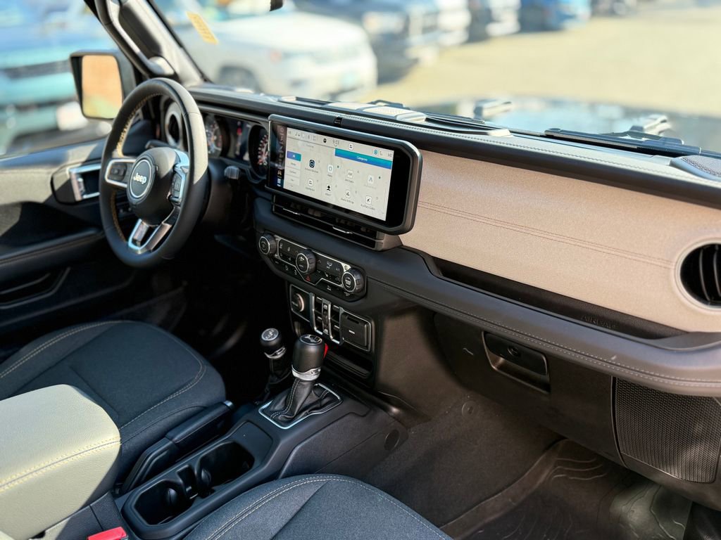 Used 2024 Jeep Wrangler Sahara w/ Technology Group image 23