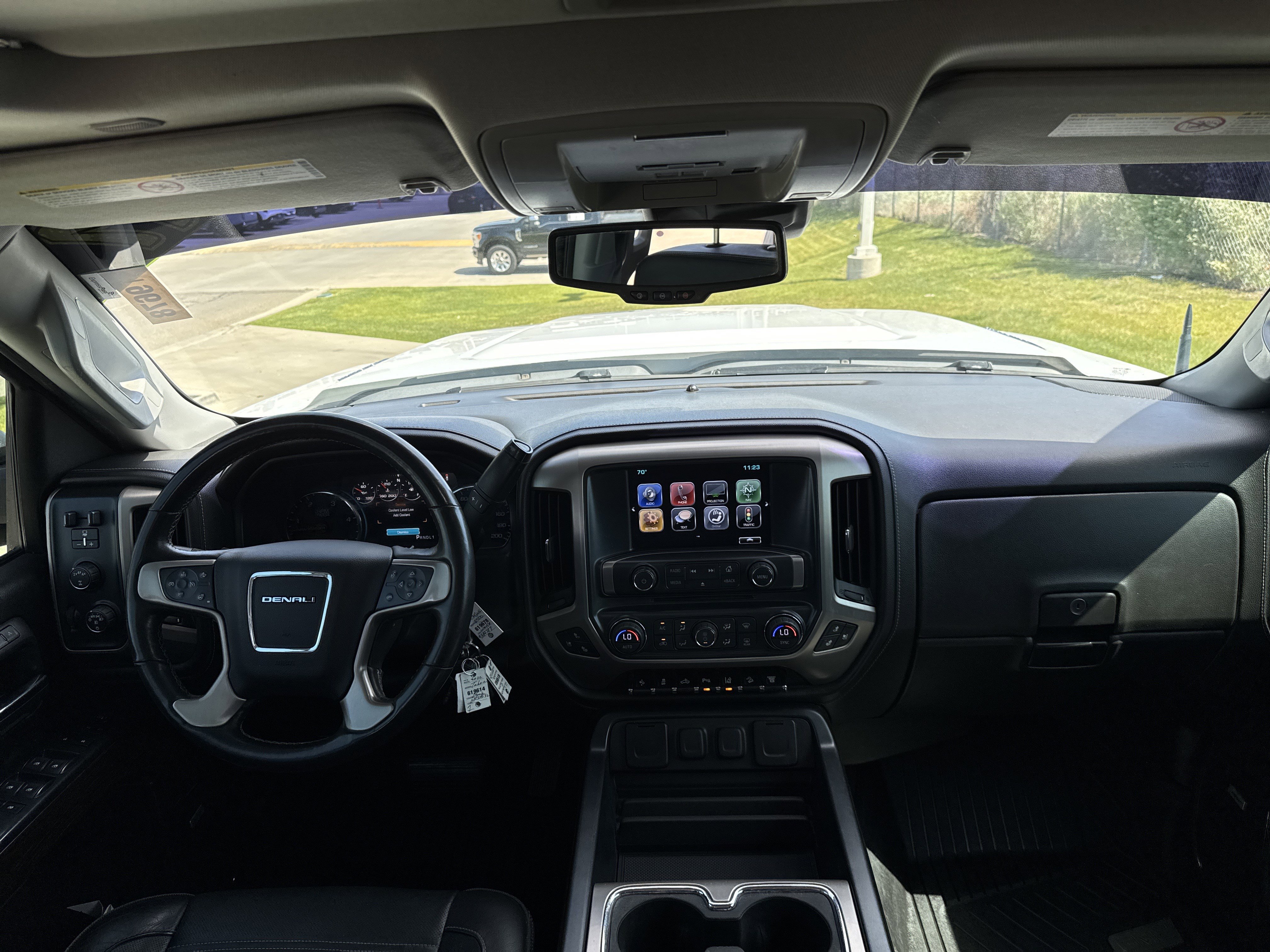 Used 2017 GMC Sierra 2500 Denali AWD/4WD image 23