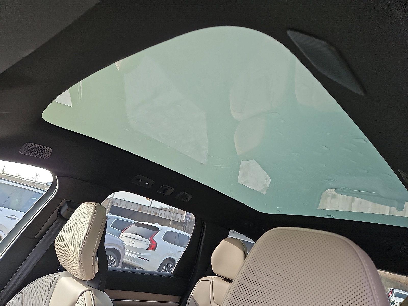 New 2026 Volvo EX90 Ultra image 12