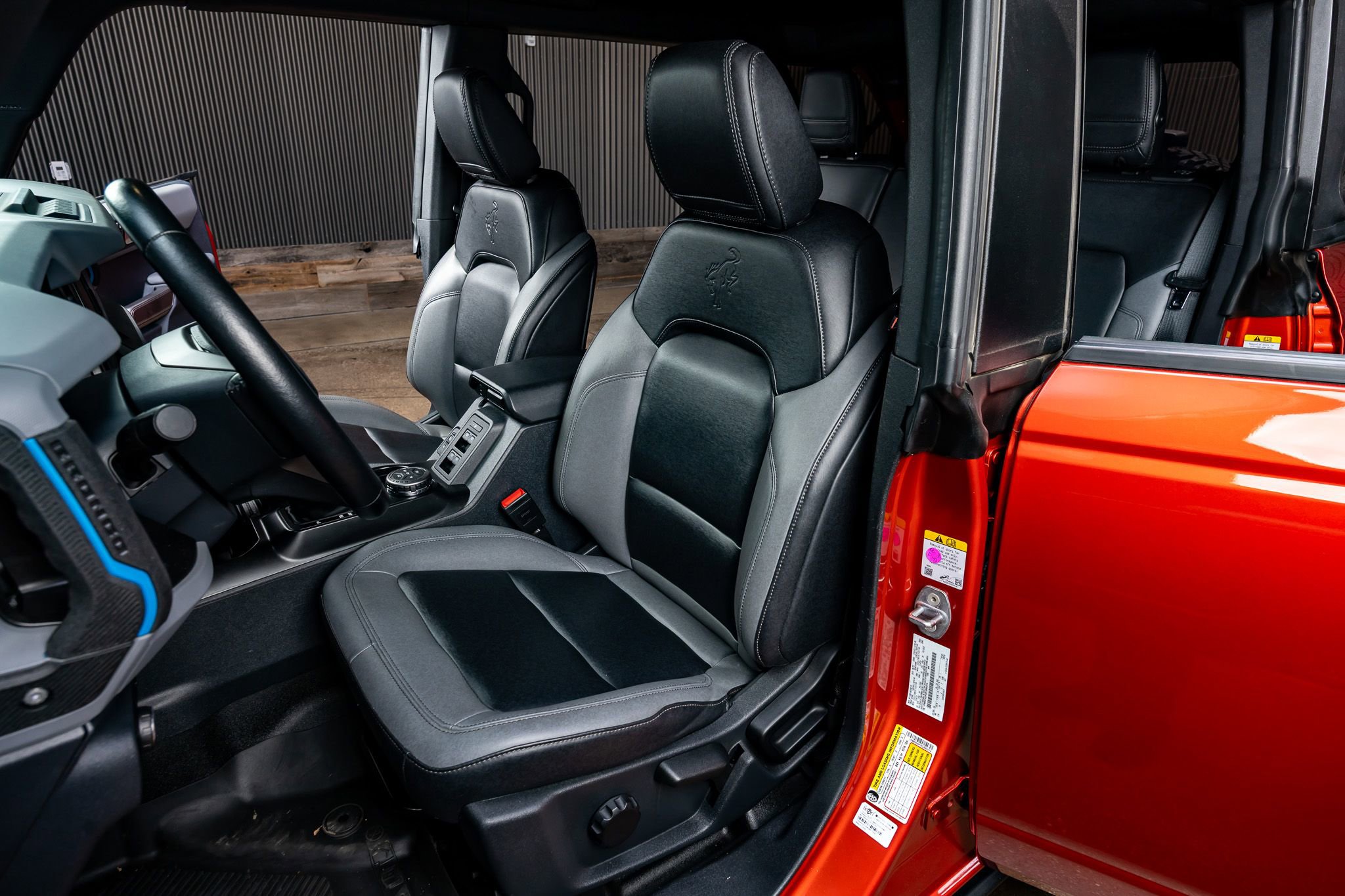 Used 2023 Ford Bronco Black Diamond w/ Sasquatch Package image 36