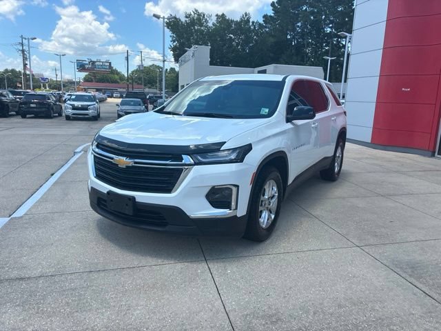 Used 2023 Chevrolet Traverse LS FWD image 3