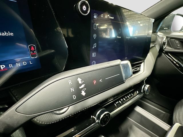 New 2026 Chevrolet Equinox LT w/ Safety and Technology Package AWD/4WD image 20