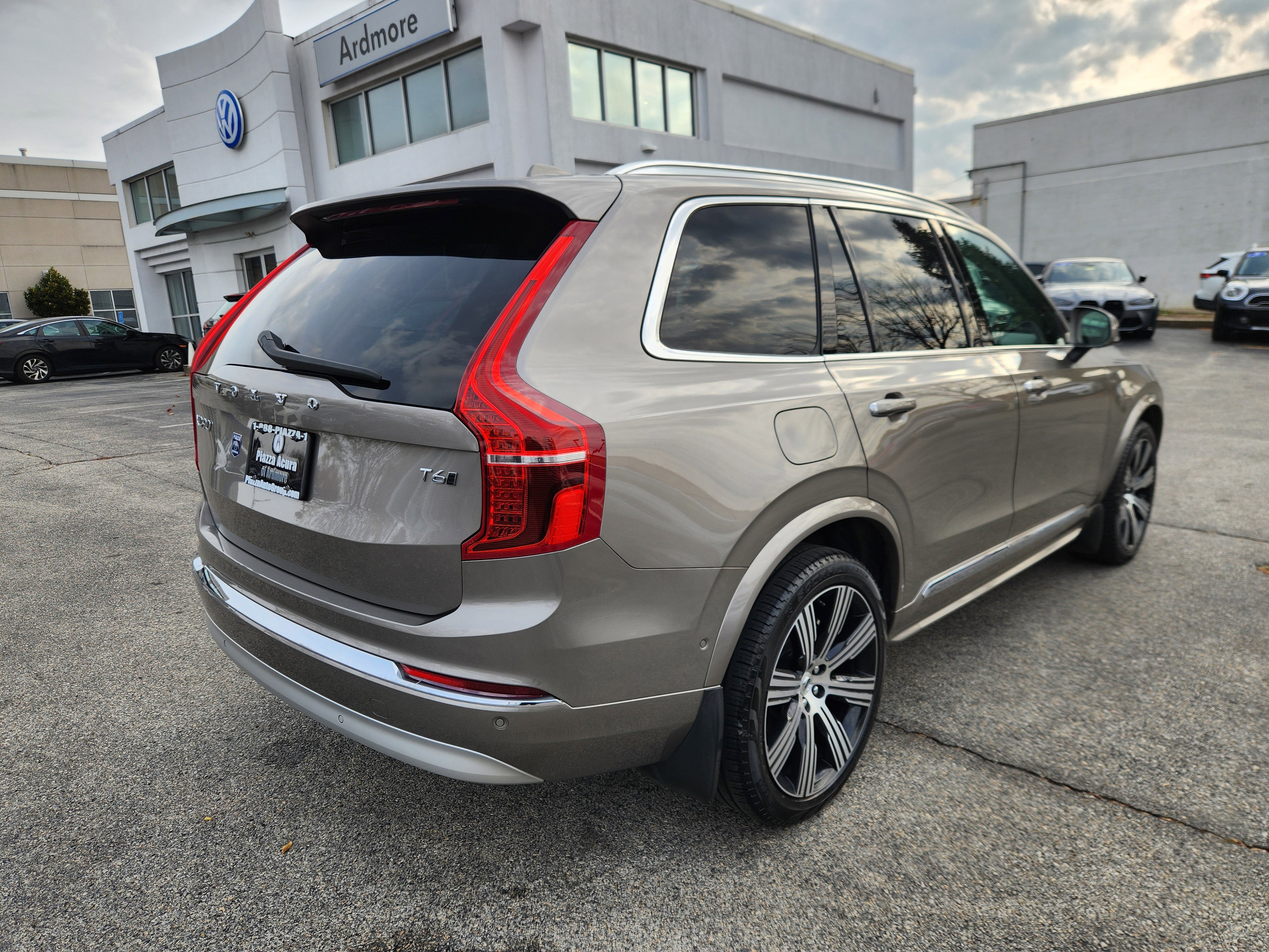 Used 2022 Volvo XC90 T6 Inscription w/ Advanced Package image 4