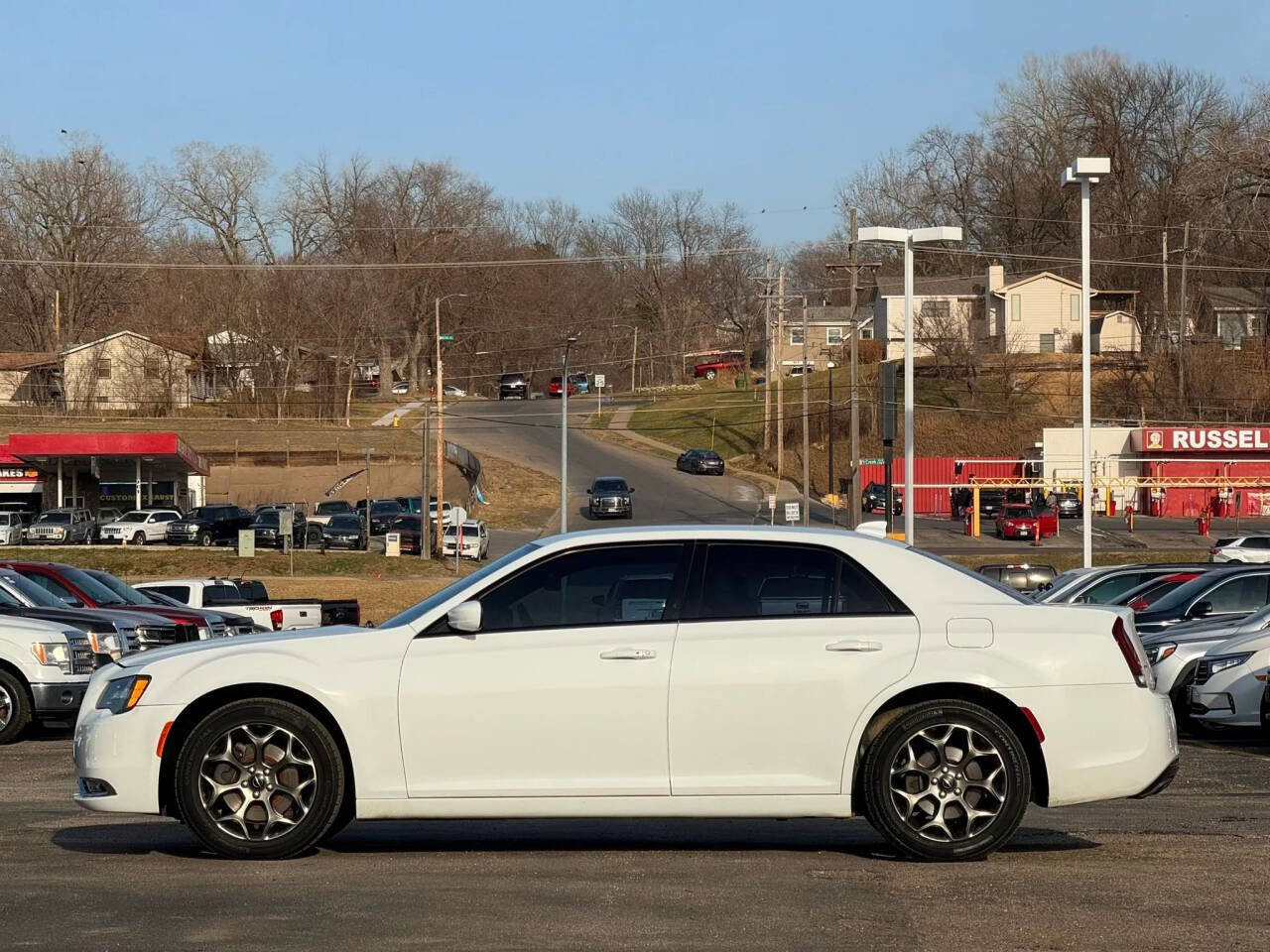 Used 2016 Chrysler 300 S image 6