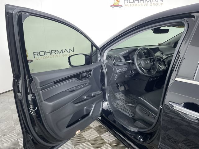 Used 2023 Honda Odyssey Elite image 17