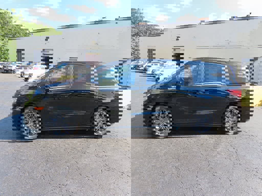 New 2026 Honda Odyssey Touring image 3