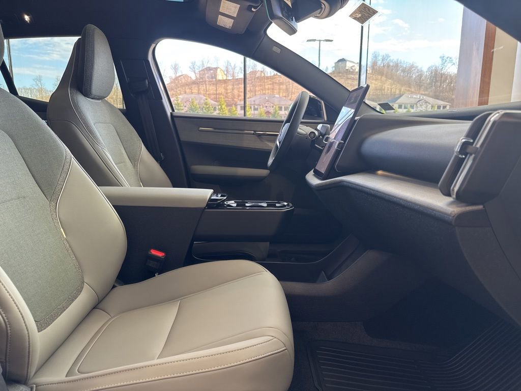 New 2026 Volvo EX30 Cross Country Ultra w/ Protection Package AWD/4WD image 27