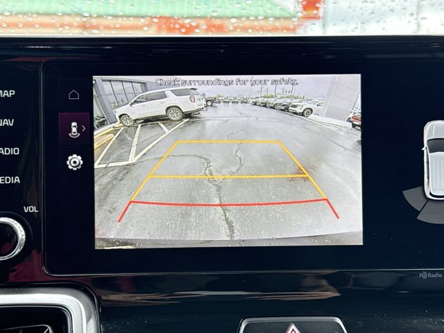 Used 2023 Kia Sorento EX w/ Panoramic Sunroof Package FWD image 10