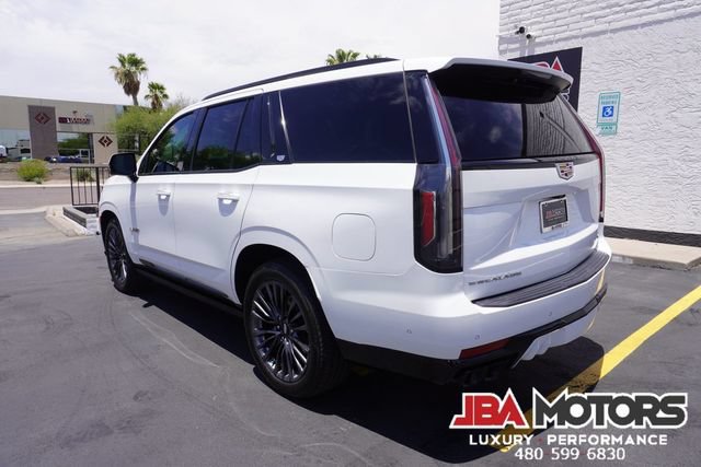 Used 2023 Cadillac Escalade V AWD/4WD image 4