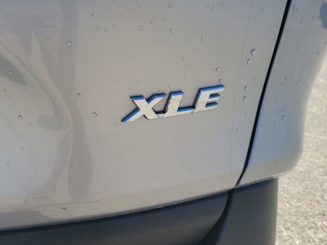 Used 2024 Toyota RAV4 XLE FWD image 24