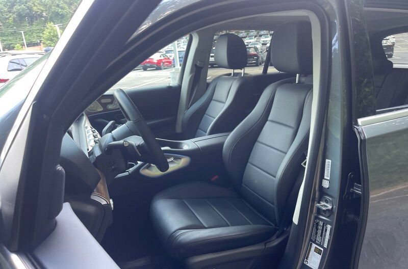 Used 2025 Mercedes-Benz GLE 350 4MATIC image 4