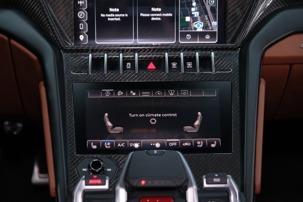 Used 2023 Lamborghini Urus S AWD/4WD image 45