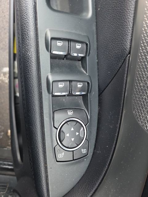 Used 2018 Ford Explorer XLT w/ Equipment Group 202A image 22