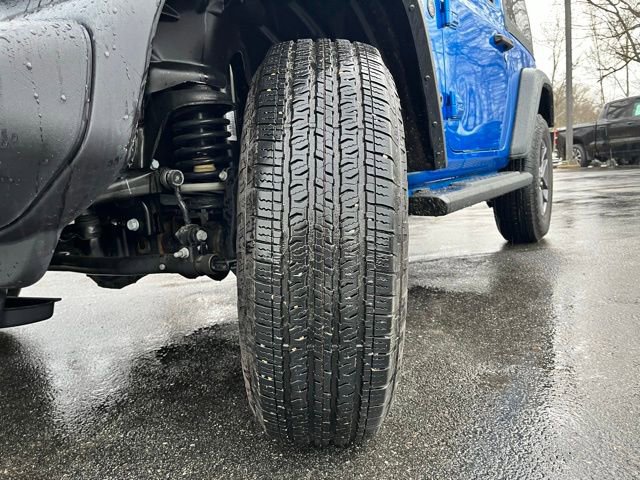 Used 2025 Jeep Wrangler Sport S image 13
