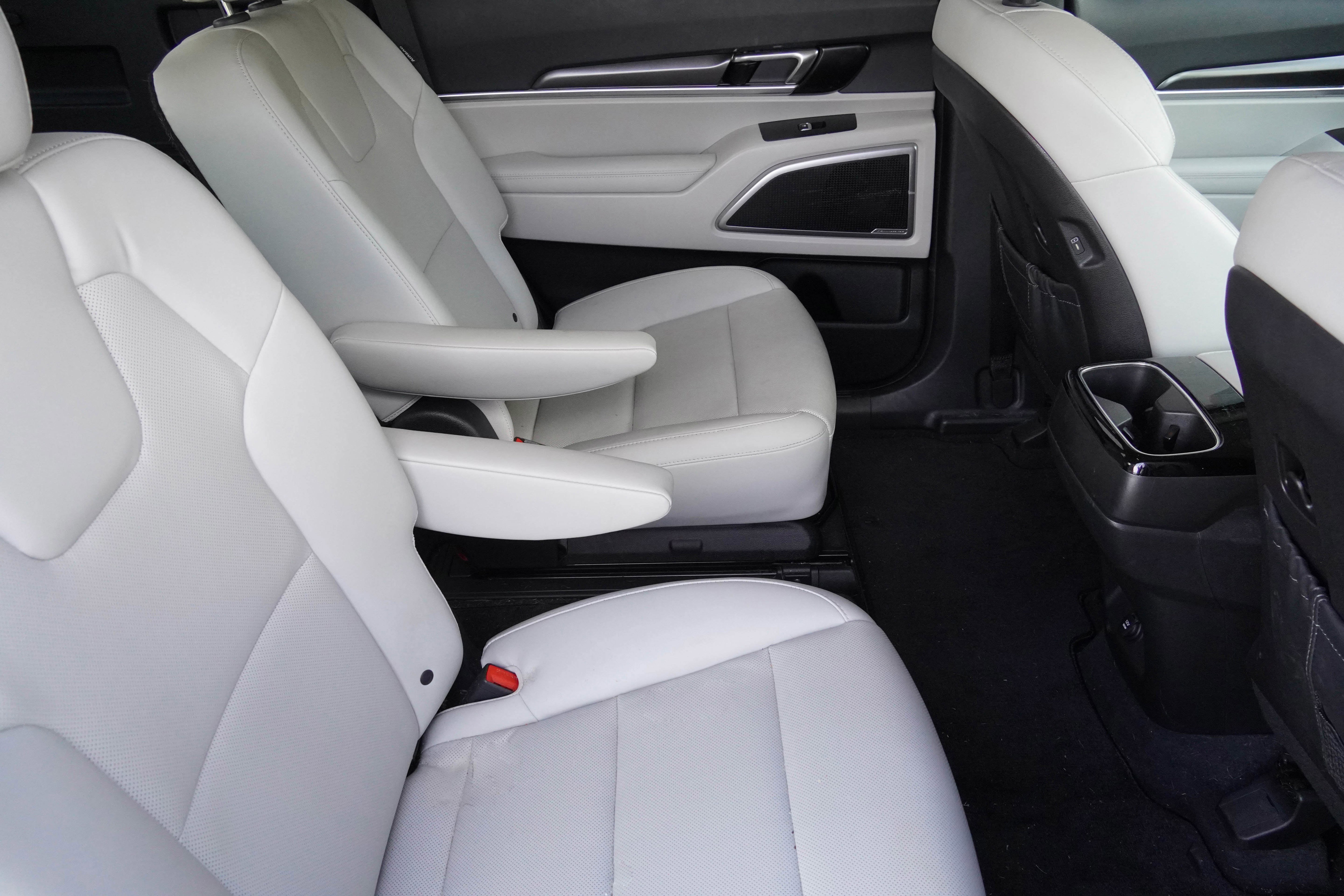 Used 2023 Kia Telluride S FWD image 31