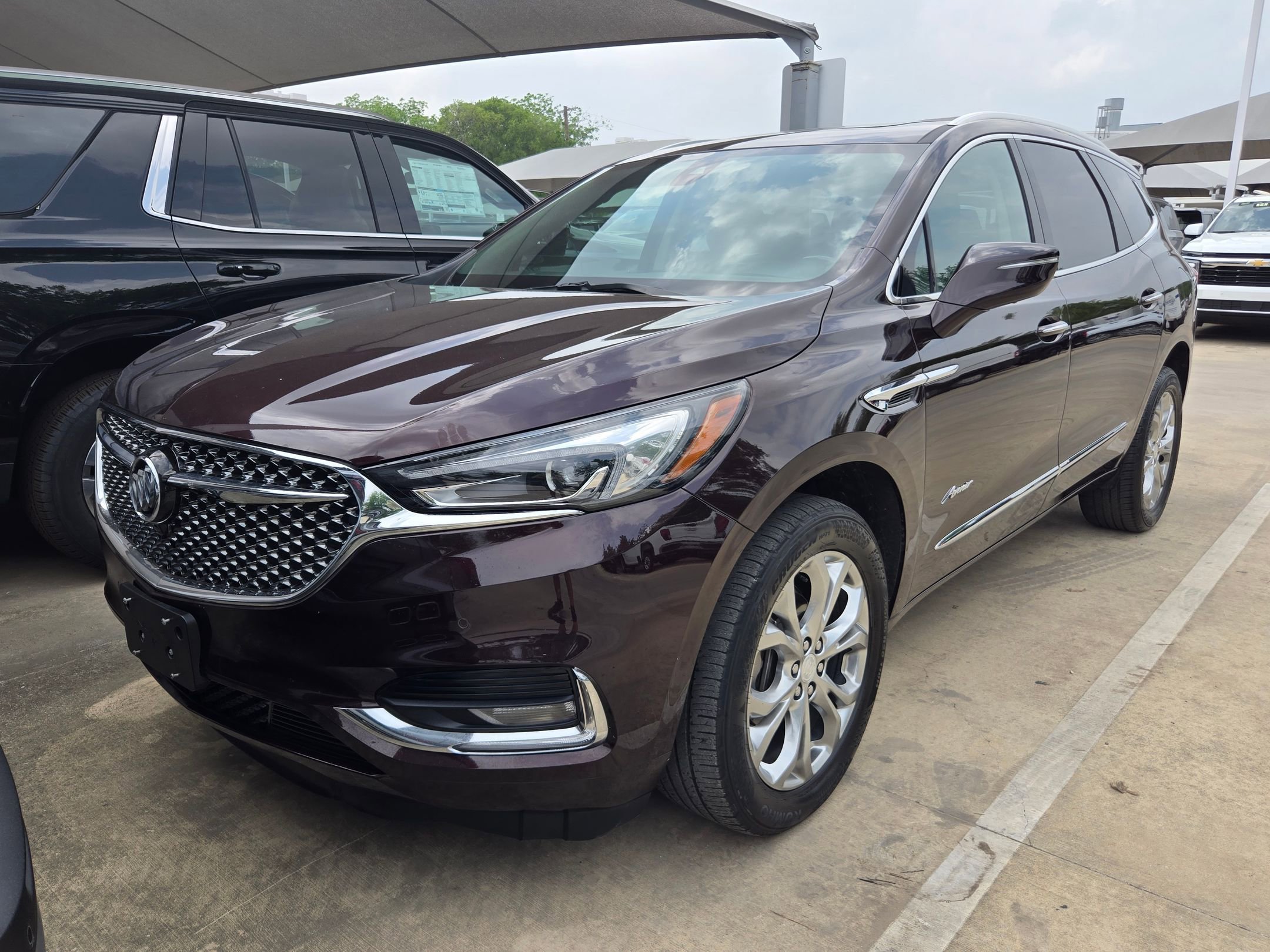 Certified 2020 Buick Enclave Avenir w/ Avenir Technology Package FWD image 3