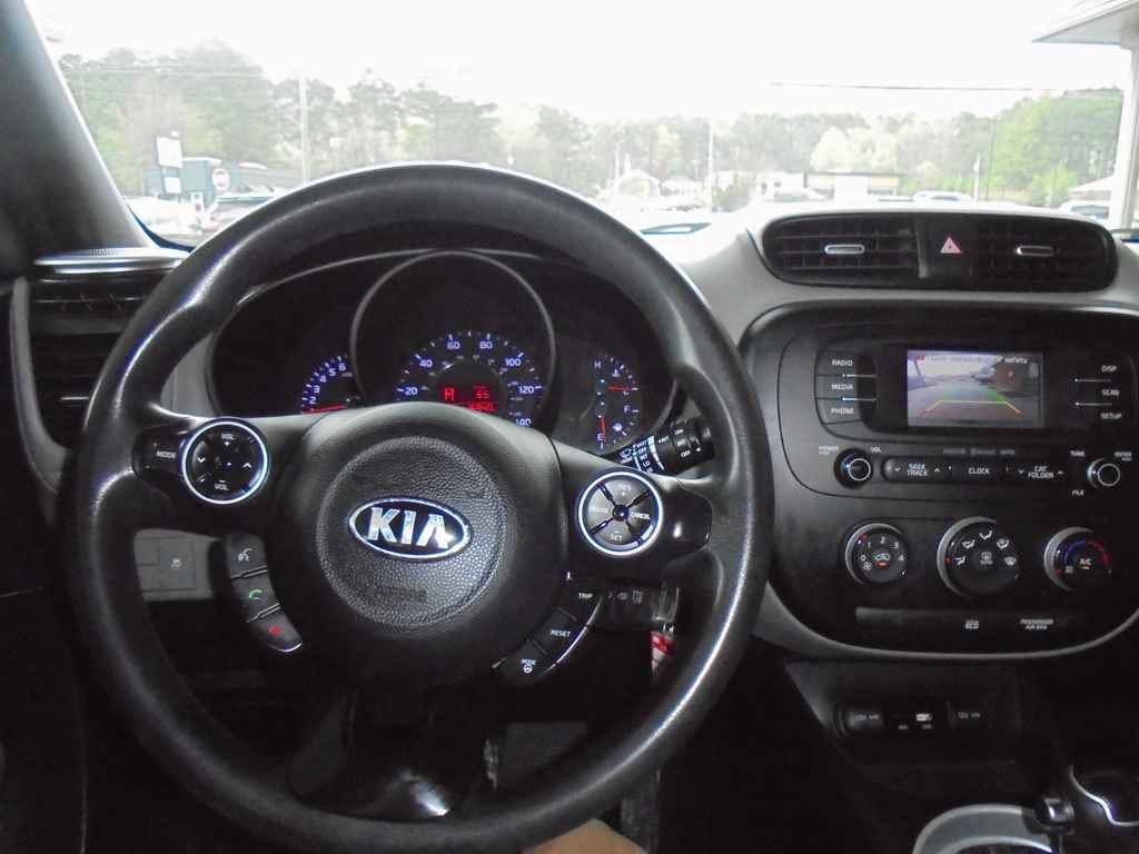 Used 2016 Kia Soul w/ Convenience Package FWD image 6