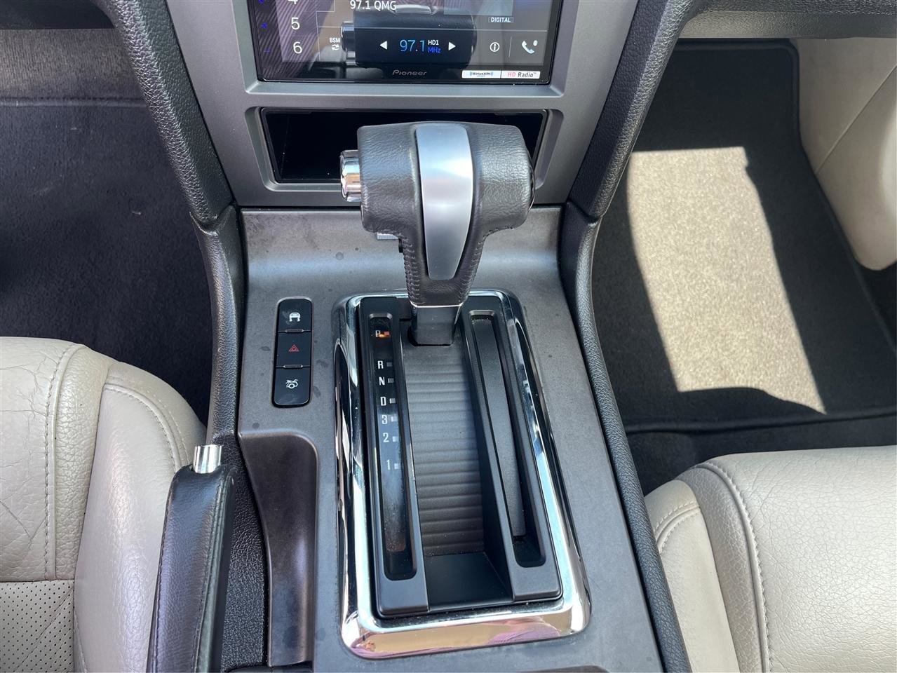 Used 2011 Ford Mustang GT Premium w/ Security Pkg RWD image 18