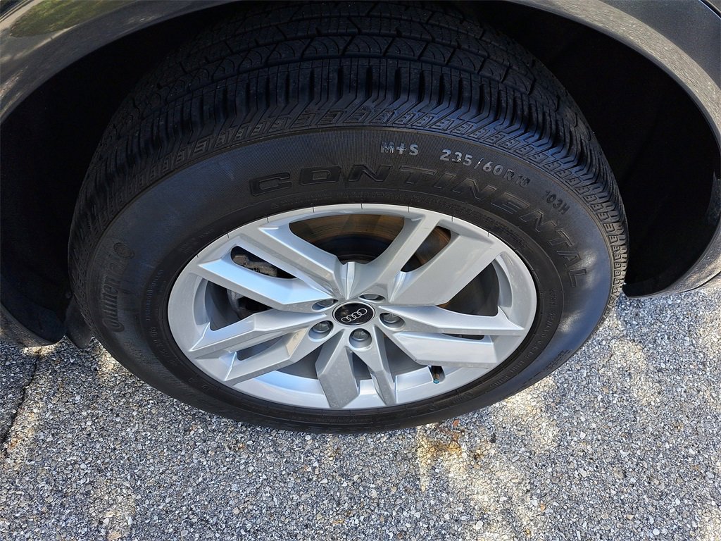 Used 2023 Audi Q5 2.0T Premium w/ Convenience Package image 30