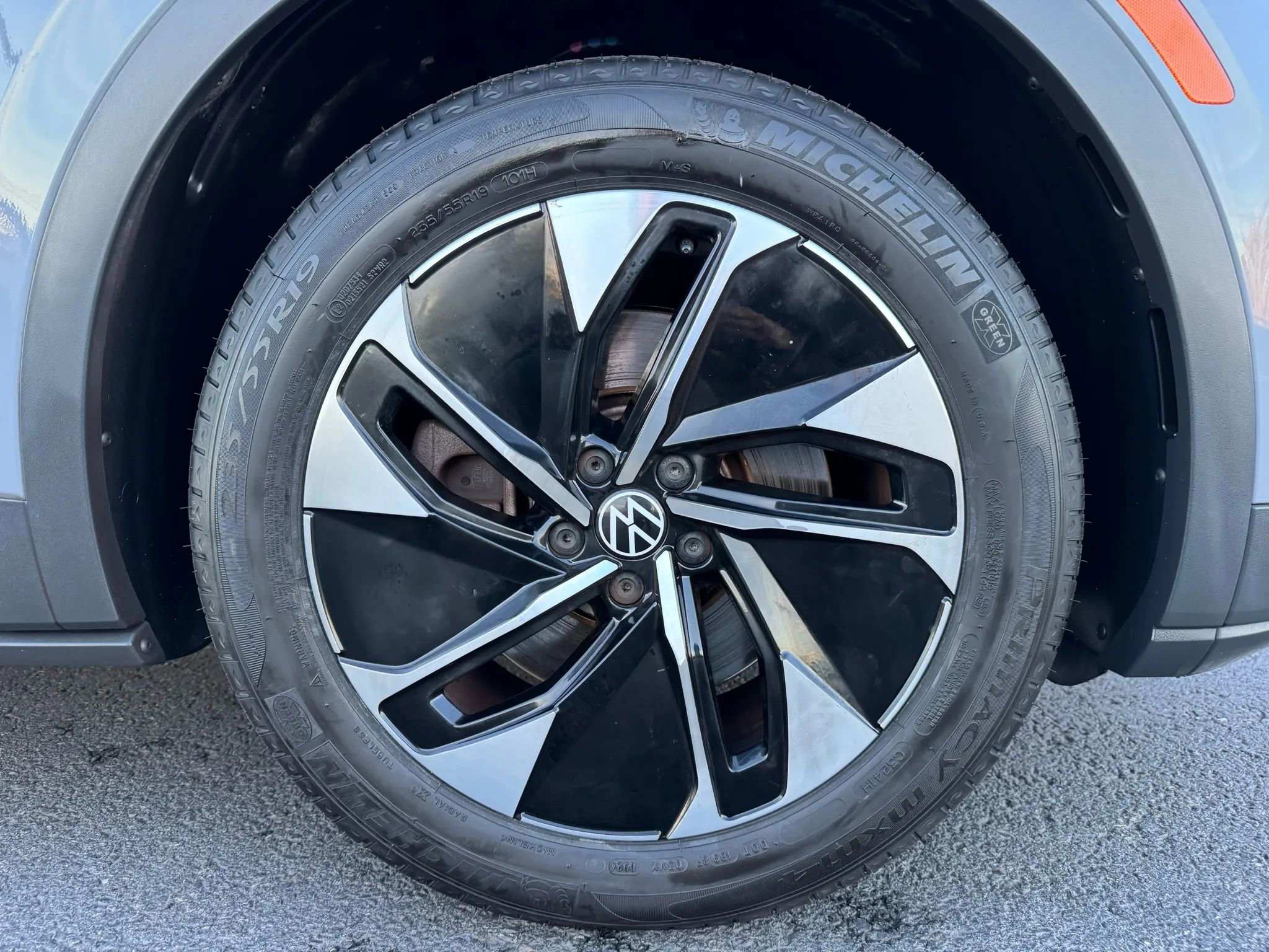 Used 2021 Volkswagen ID.4 Pro AWD/4WD image 19