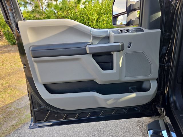 Used 2021 Ford F250 XLT w/ XLT Premium Package image 19