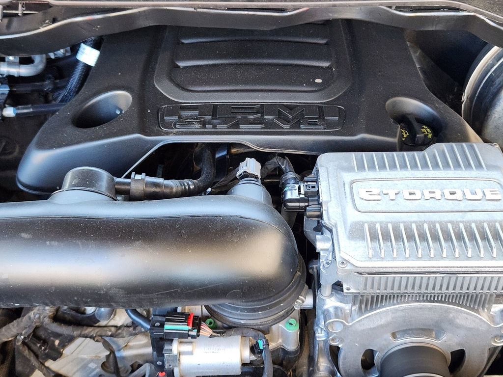Used 2024 RAM 1500 Laramie image 17