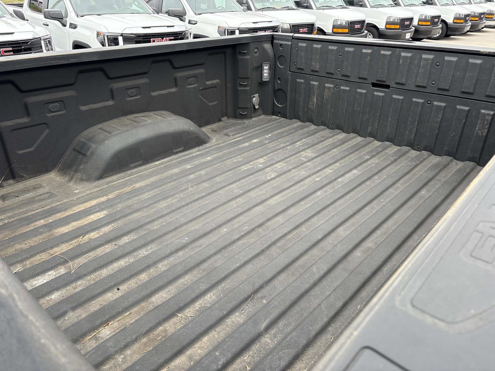 Certified 2021 GMC Sierra 2500 AT4 w/ AT4 Premium Plus Package image 32