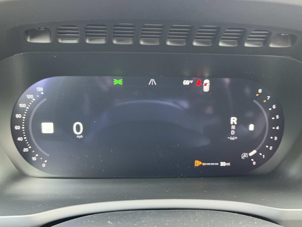 Certified 2026 Volvo XC90 B6 Plus AWD/4WD image 32