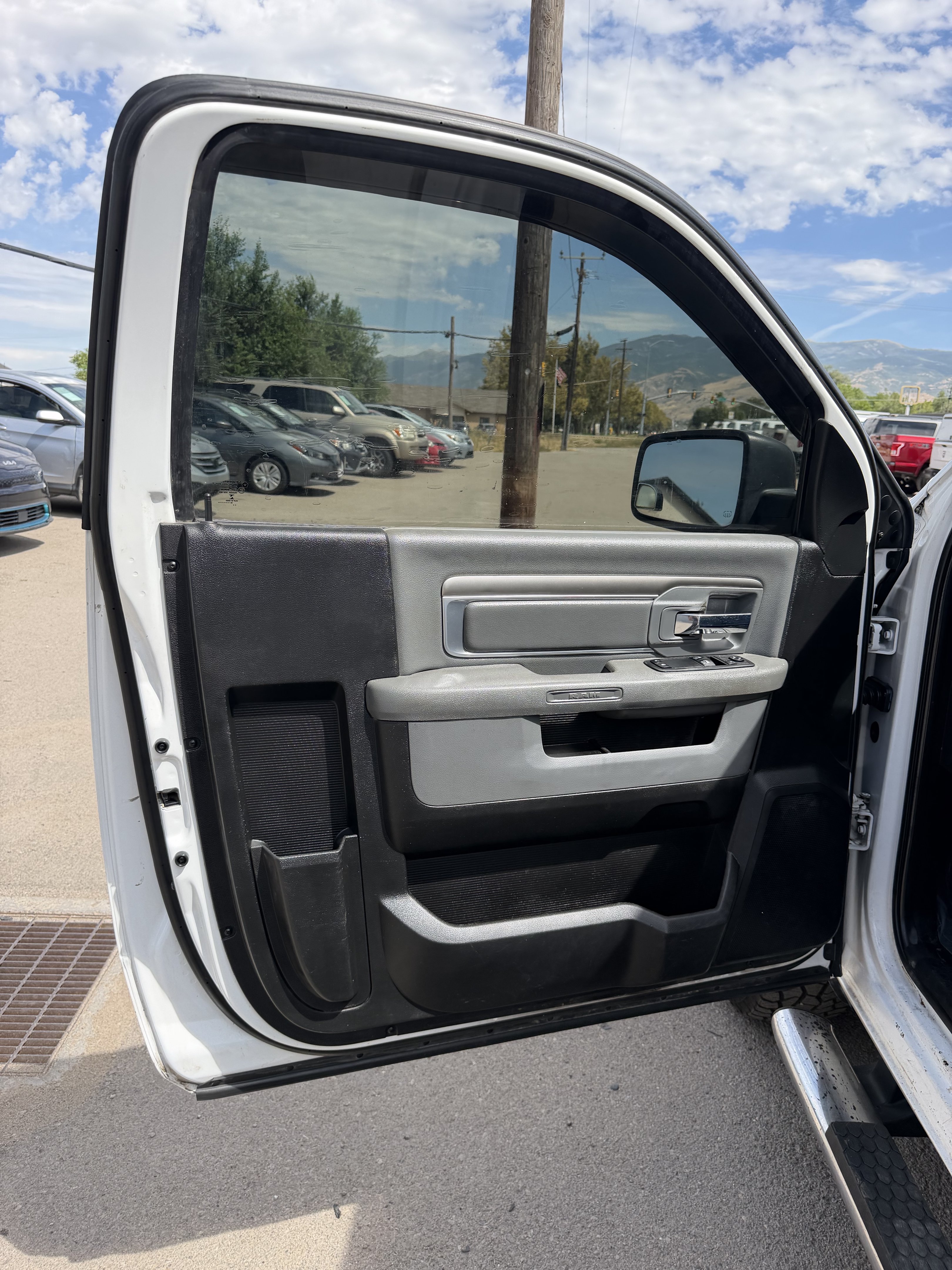 Used 2019 RAM 1500 Classic Tradesman AWD/4WD image 16