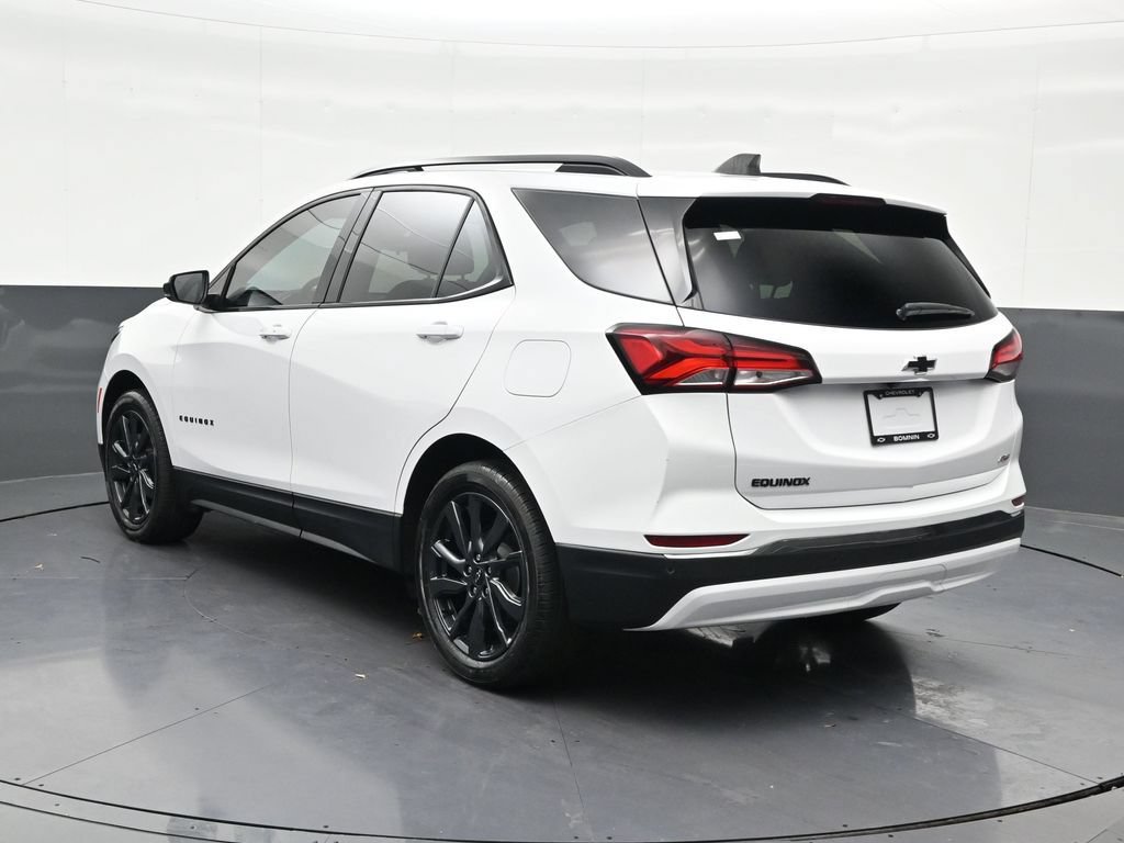 Used 2023 Chevrolet Equinox RS FWD image 3