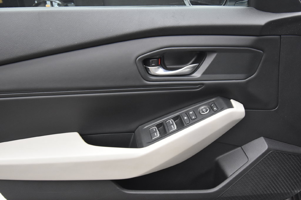 Used 2023 Honda Accord EX image 22