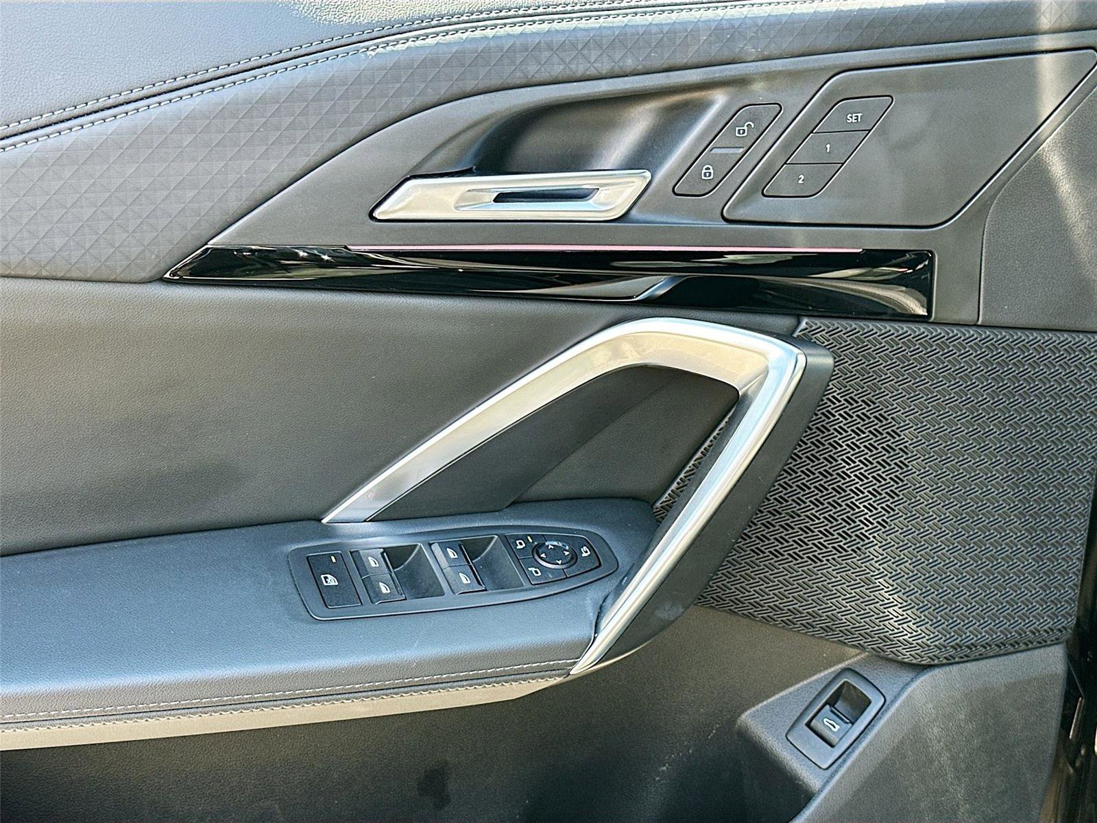 Certified 2024 BMW X2 xDrive28i w/ Convenience Package image 16