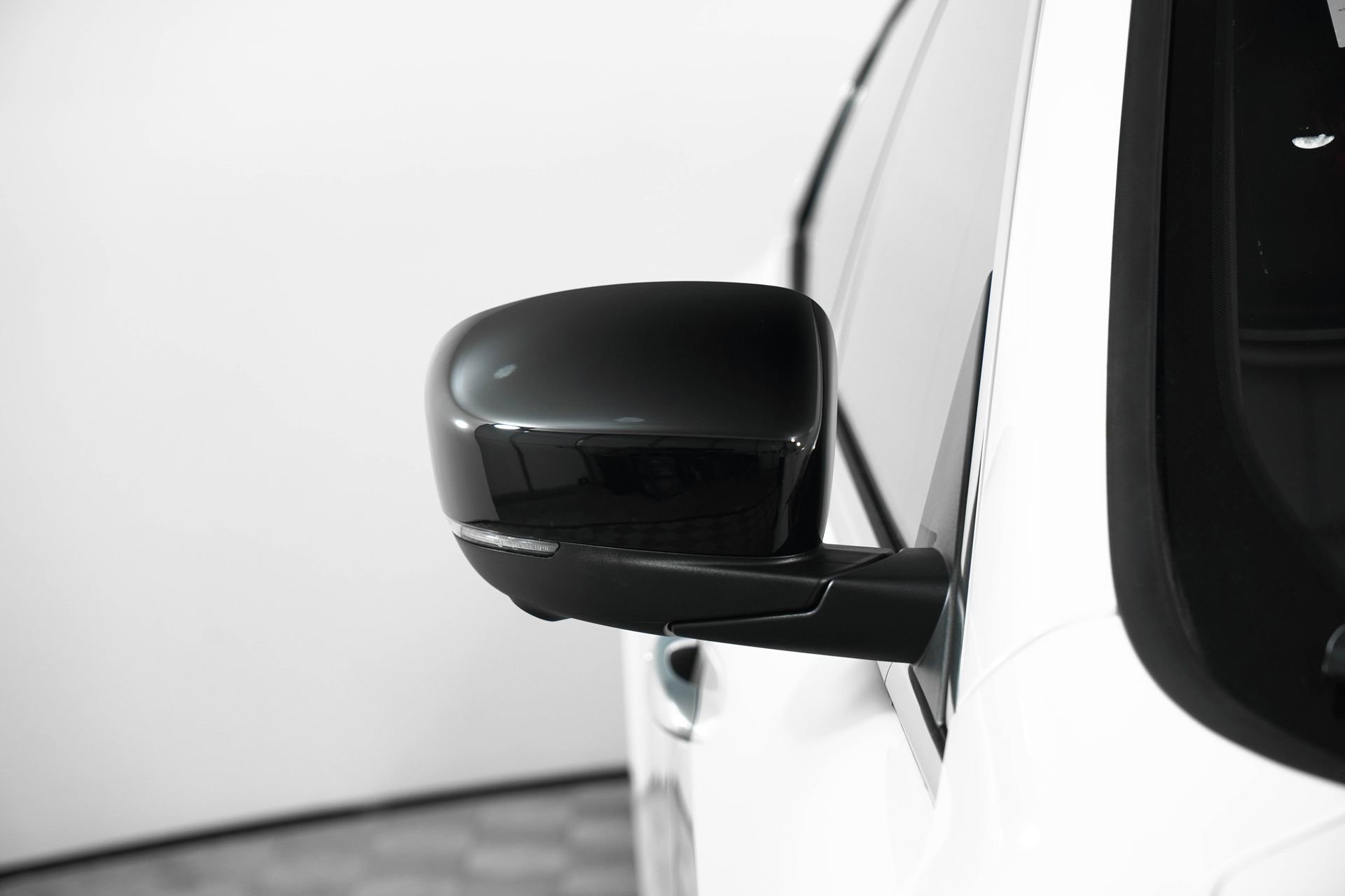 New 2024 Maserati Levante GT Ultima image 17