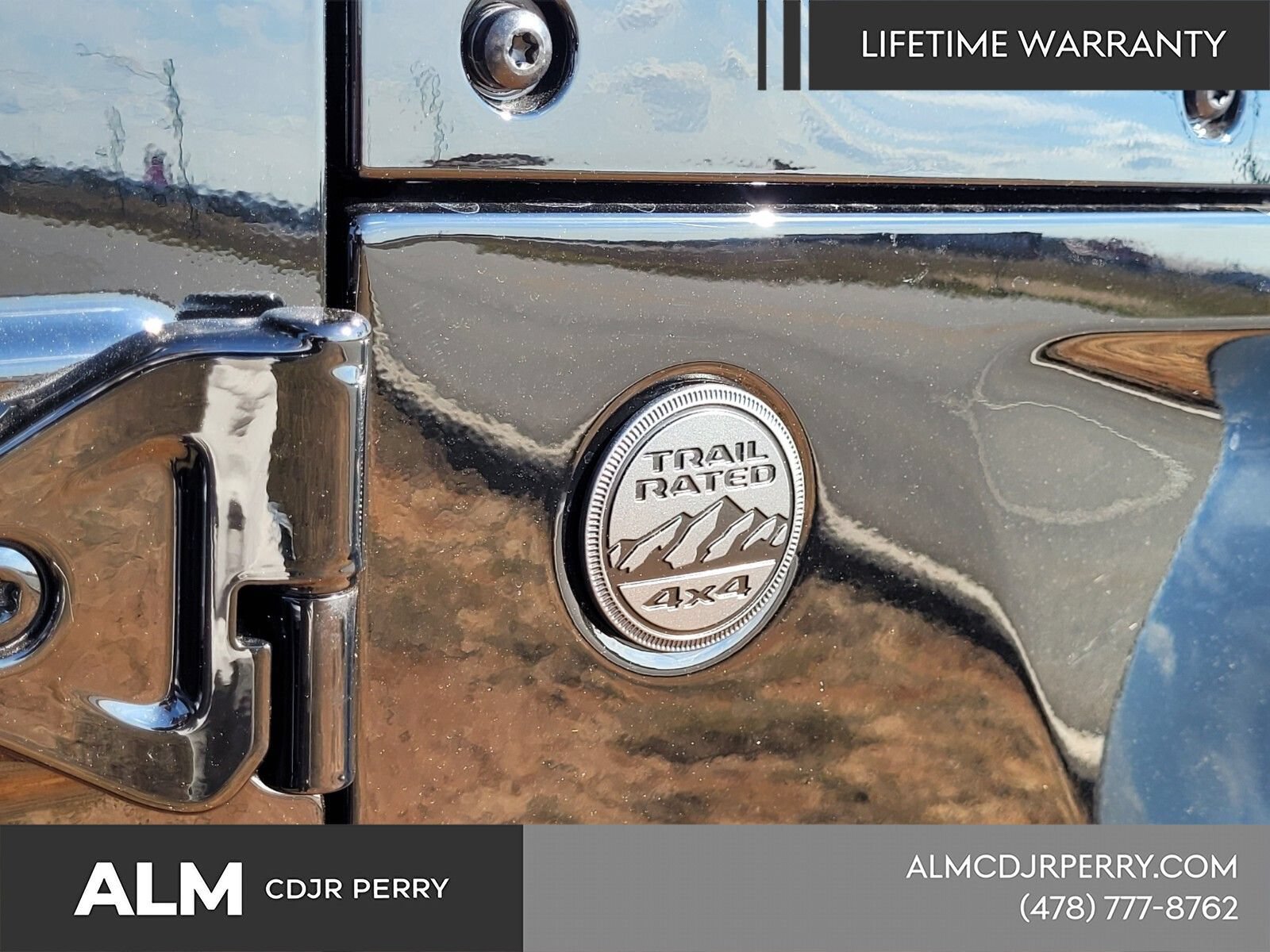 New 2026 Jeep Wrangler Unlimited Sahara AWD/4WD image 12
