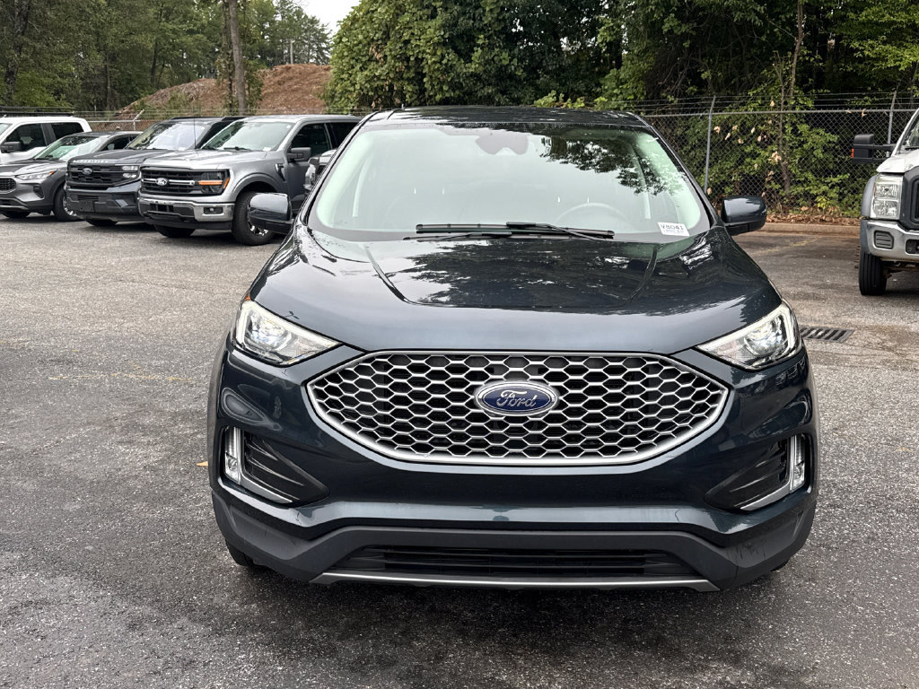Used 2024 Ford Edge SEL w/ Convenience Package AWD/4WD image 2