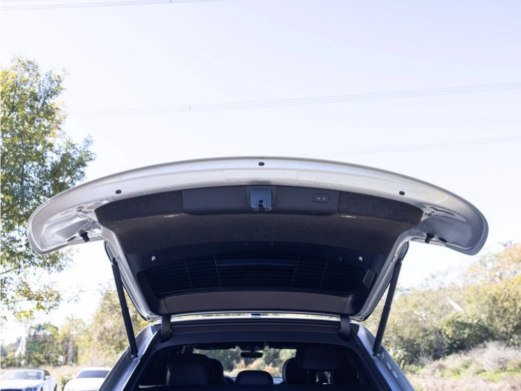 Certified 2024 Bentley Bentayga Extended Wheelbase image 73