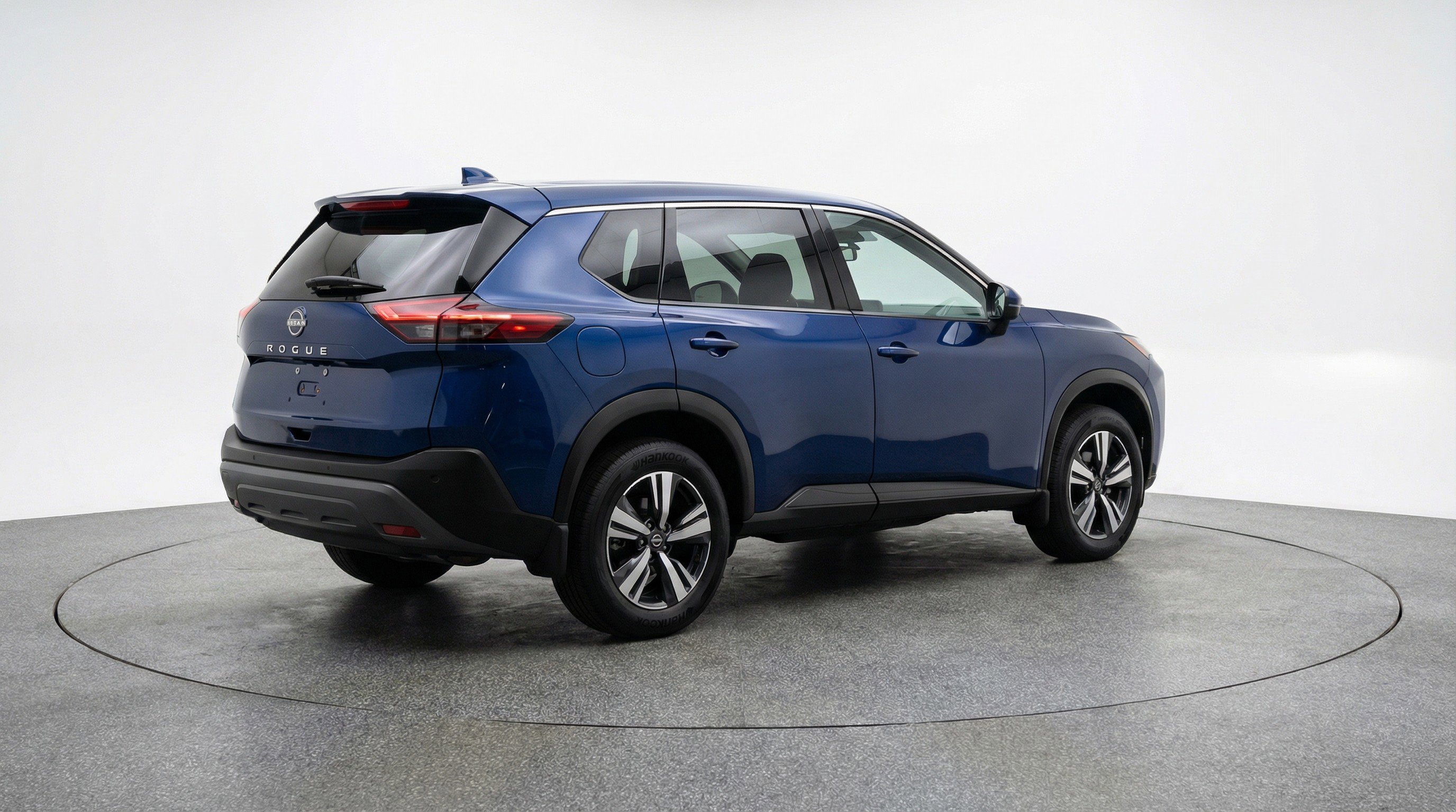 Used 2025 Nissan Rogue SV image 9