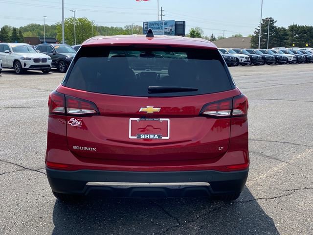 Certified 2024 Chevrolet Equinox LT w/ LPO, Floor Liner Package FWD image 4