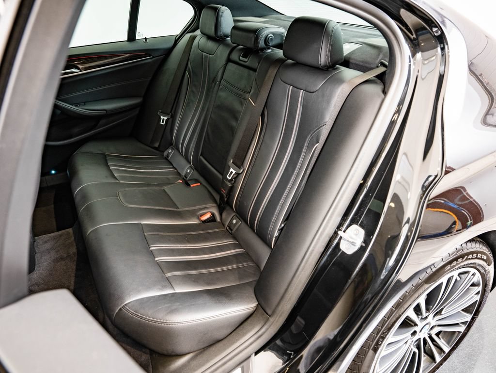 Used 2019 BMW 540i RWD image 44