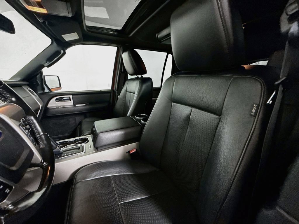 Used 2017 Ford Expedition EL Limited w/ Equipment Group 301A RWD image 19