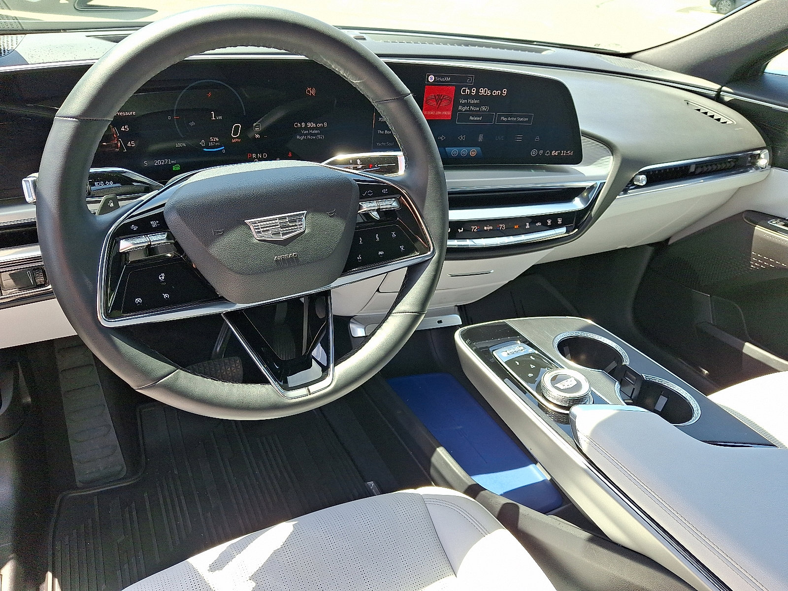 Certified 2024 Cadillac Lyriq Luxury AWD/4WD image 15
