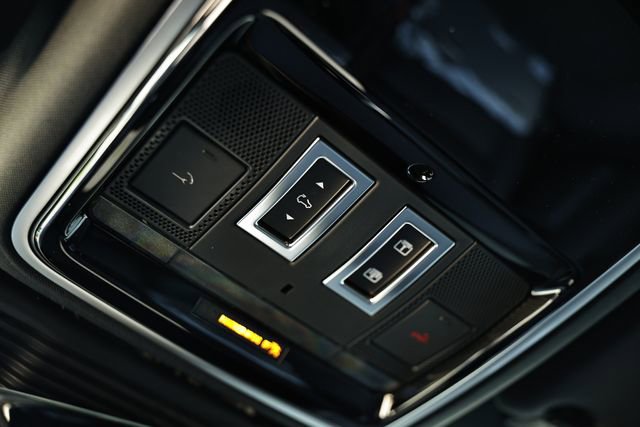 New 2026 Land Rover Range Rover Velar S AWD/4WD image 50