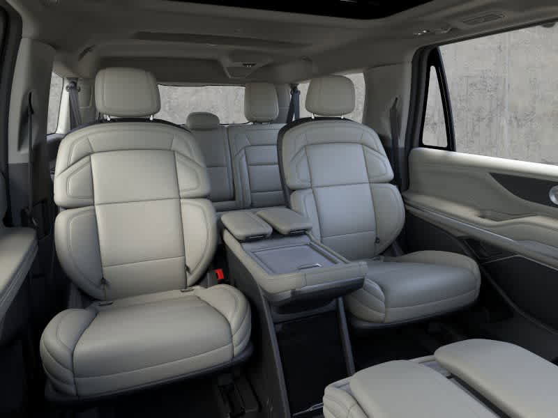 New 2025 Lincoln Navigator L Reserve image 11