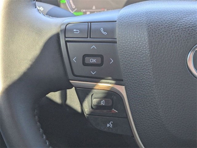 Used 2023 Toyota Crown XLE image 19